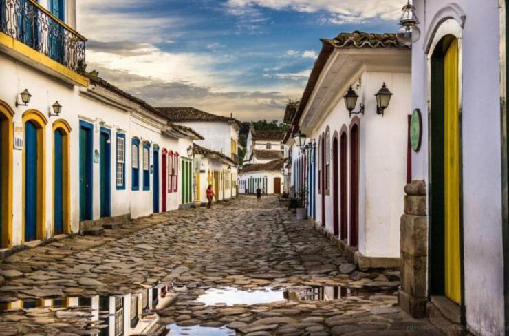 Suites E Flats E Ponto 2*